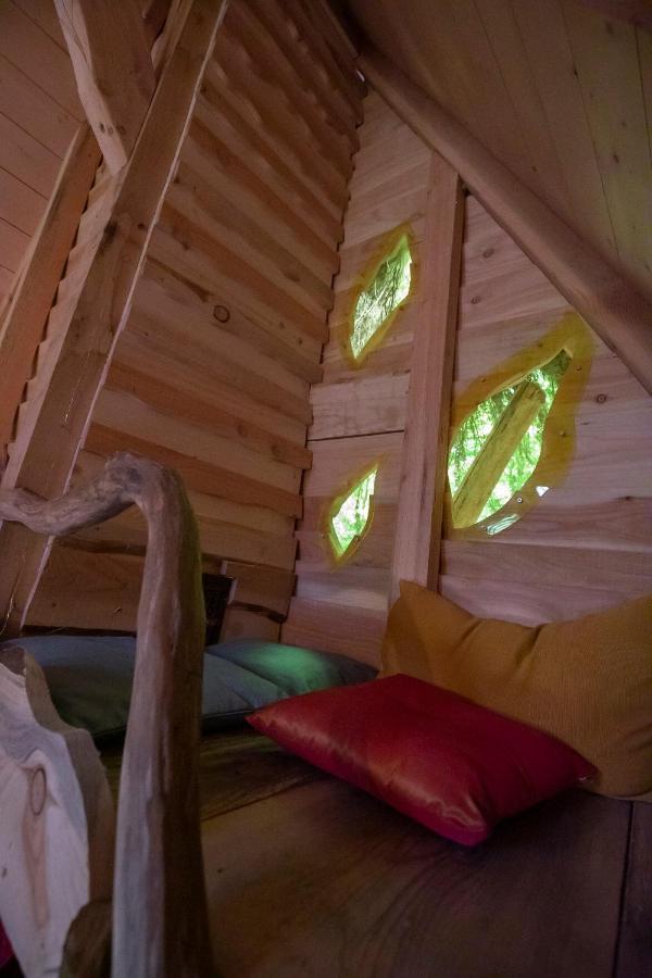 L'Arbre A Cabane Guyonvelle Eksteriør bilde