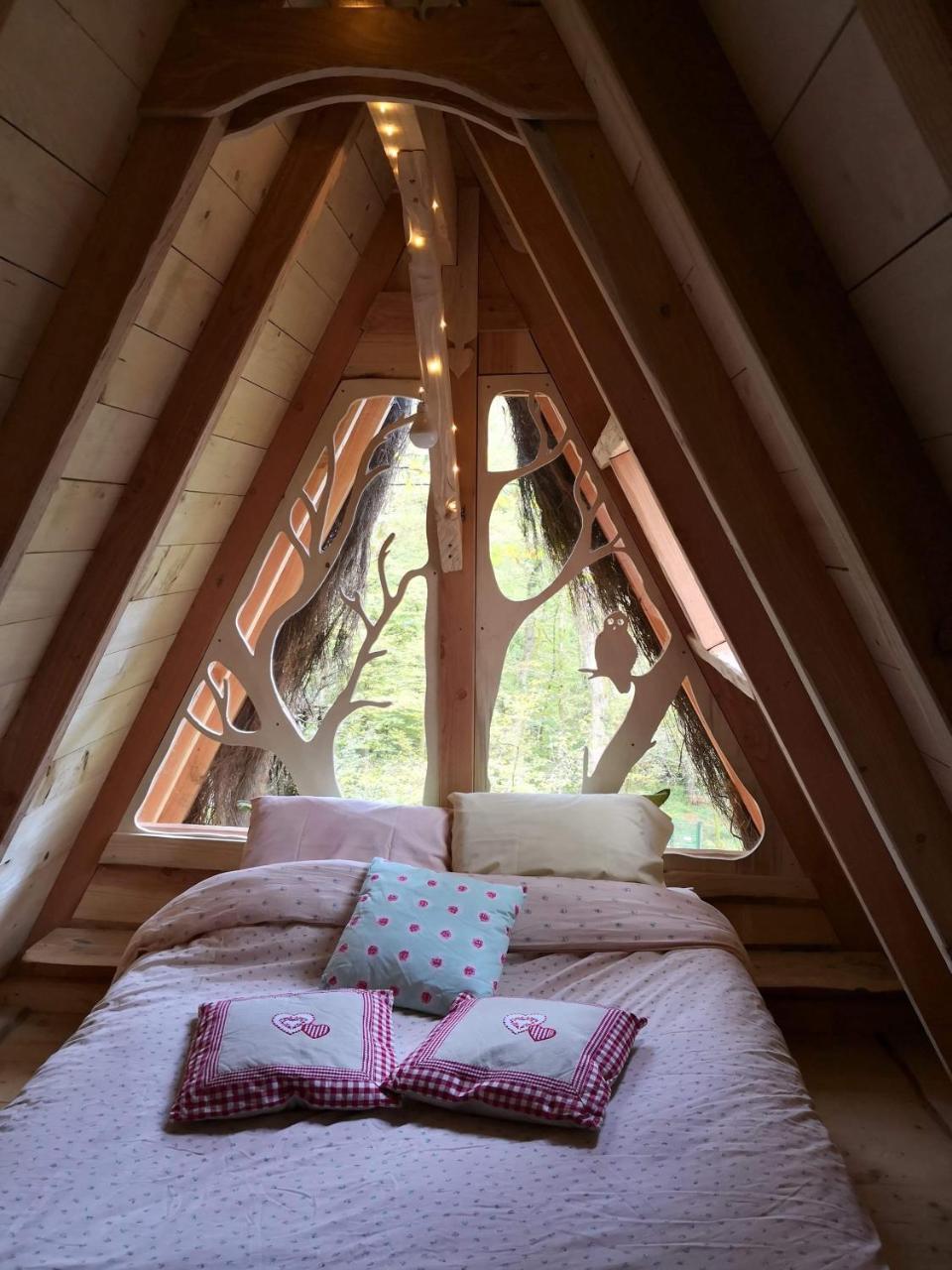 L'Arbre A Cabane Guyonvelle Eksteriør bilde